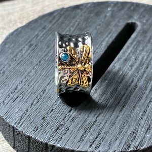 🐉 NWT Sterling Silver Dragonfly Ring with Blue Accent – Size 8